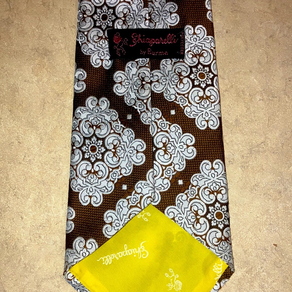 Shiaparelli by Burma Mens embroiled and detailed stitching suit Tie